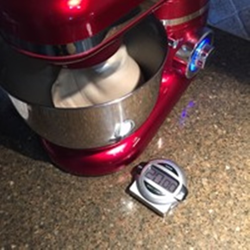 Tê tê đầu lưỡi món gỏi dưa chuột thịt heo