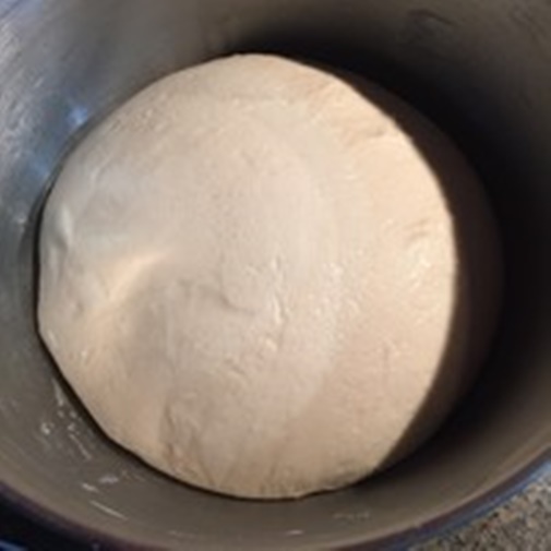 Tê tê đầu lưỡi món gỏi dưa chuột thịt heo