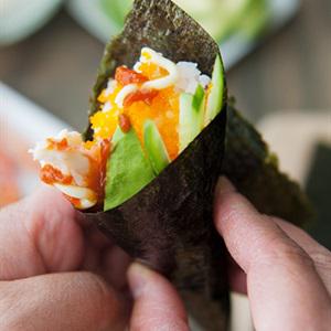 Cách làm temaki thịt cua