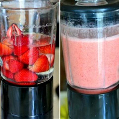 Cách làm thạch dâu tây hình trái tim