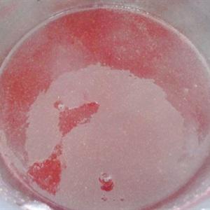 Cách làm thạch dâu tây hình trái tim