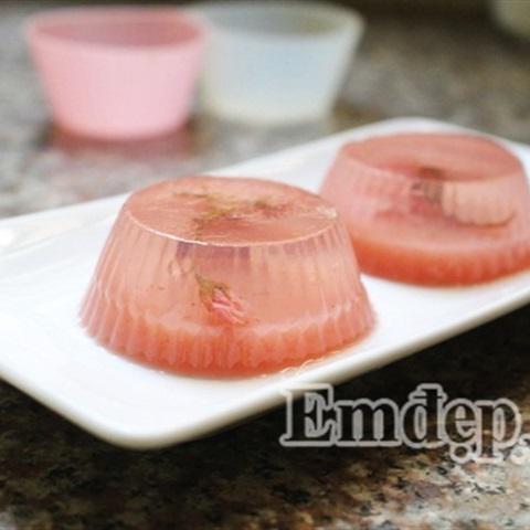 Cách làm thạch dâu tây Nhật Bản