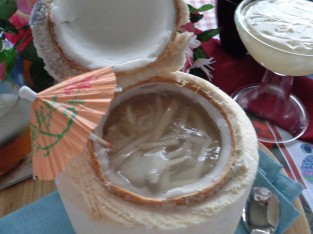 Thạch dừa (rau câu dừa) non ngon mát lạ thường