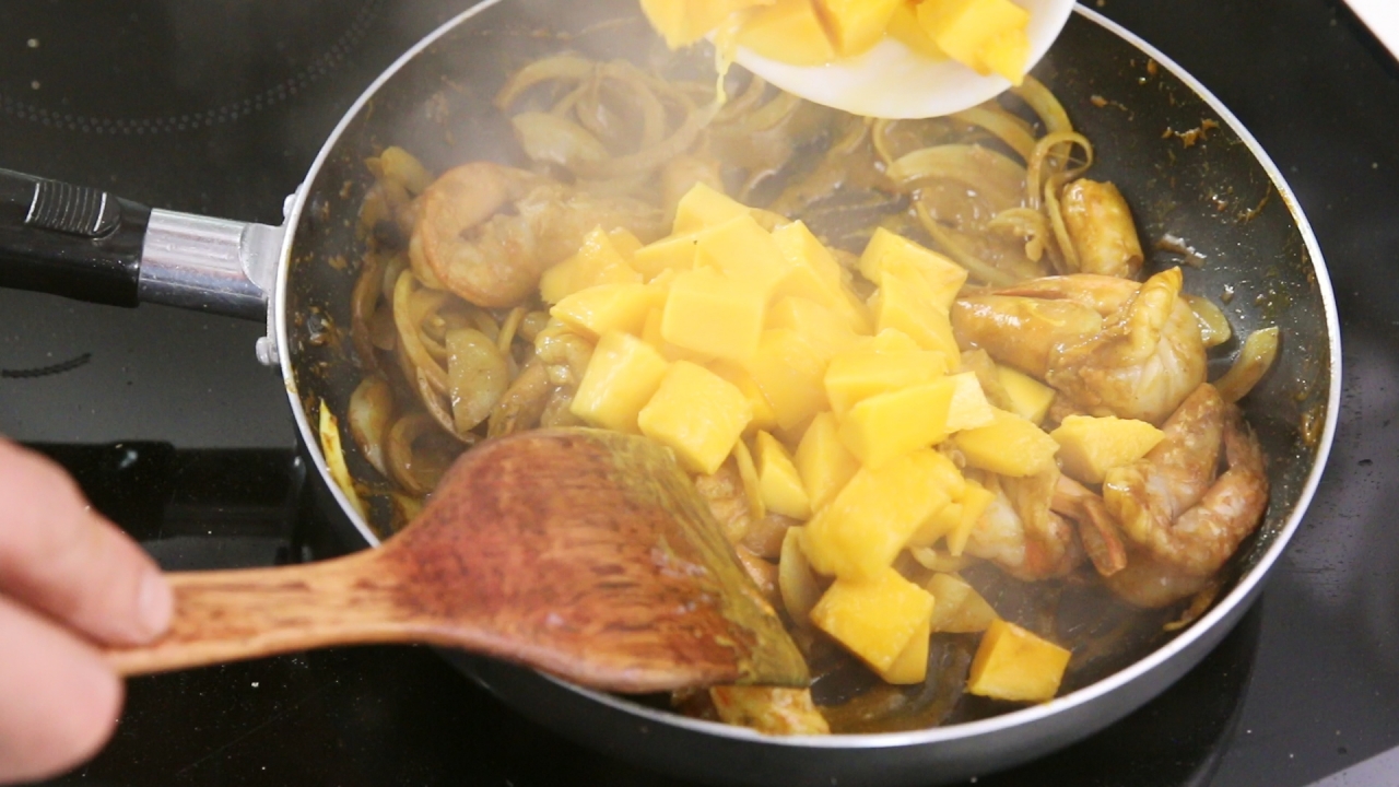 Thạch hồng trà cốt dừa thơm ngon khó cưỡng