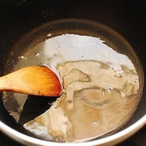 Cách làm thạch nho rượu vang trong suốt