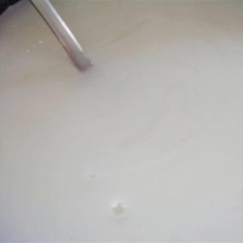 Cách làm thạch xoài hình trứng