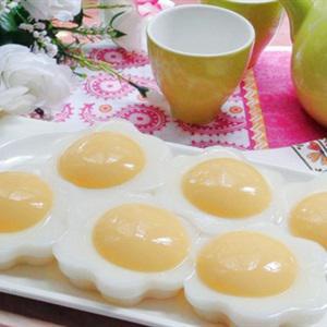 Cách làm thạch xoài hình trứng