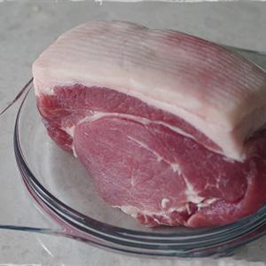 Cách làm thăn heo đút lò