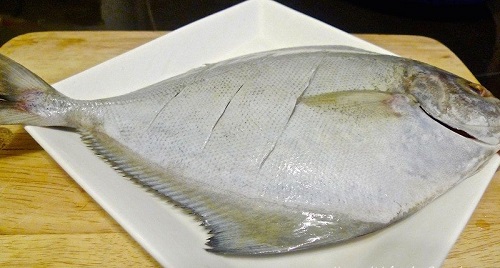 Thăn heo sốt chua ngọt đơn giản mà lạ miệng tốn cơm