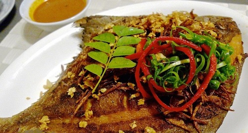 Thăn heo sốt chua ngọt đơn giản mà lạ miệng tốn cơm