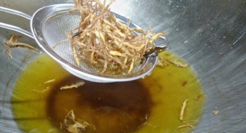 Thăn heo sốt chua ngọt đơn giản mà lạ miệng tốn cơm