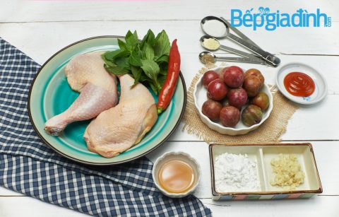 THĂN LỢN BỎ LÒ ƯỚP LÁ HƯƠNG THẢO VÀ TỎI