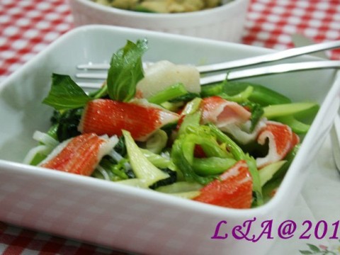 Thanh cua xào cần tây