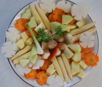 Thanh mát, ngon cơm với món canh thập cẩm củ quả chay