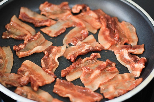 Thanh nhiệt với món canh cần tây đậu xanh