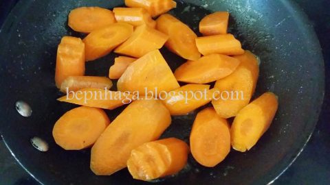 Thành viên vào bếp: Bò kho bánh mì ngon tuyệt