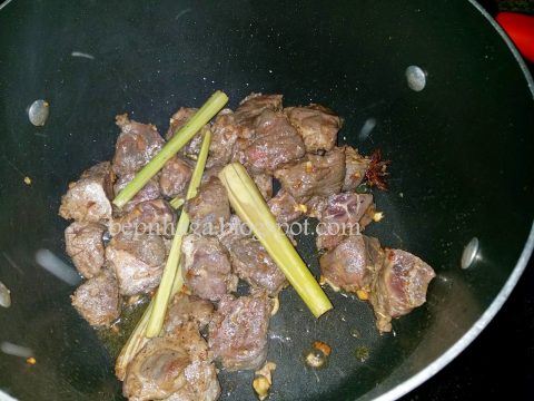 Thành viên vào bếp: Bò kho bánh mì ngon tuyệt