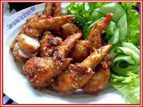 Thành viên vào Bếp: Cánh gà nhồi thịt sốt nước mắm