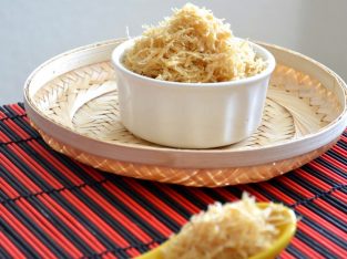 Thành viên vào bếp: Chà bông gà thơm ngon cho bé