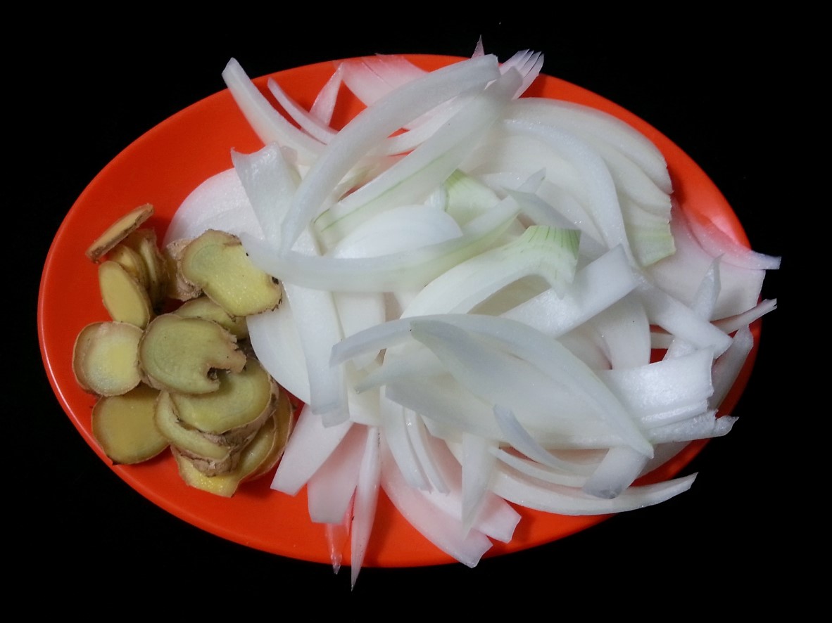 Thành viên vào bếp: Chả cua bọc mía thơm lừng ngày mưa