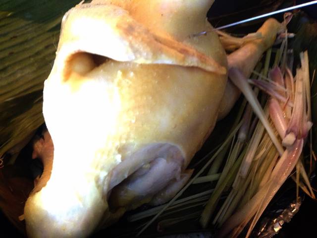 Thành viên vào bếp: Gà hấp muối, sả