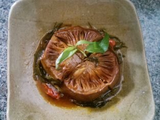 Thành viên vào bếp: Mít non kho chay