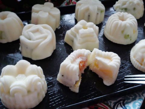 Thành viên vào bếp: Xôi khúc nóng hổi cho bữa sáng