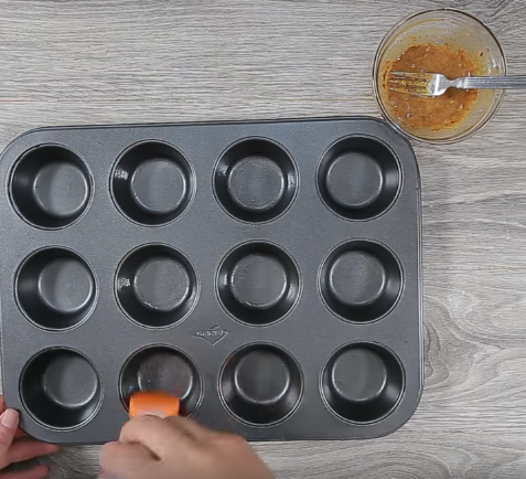 Thích mê bánh rán cà ri vàng ruộm, cay ngon khó cưỡng