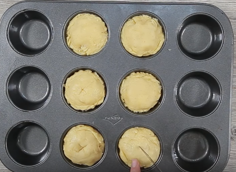 Thích mê bánh rán cà ri vàng ruộm, cay ngon khó cưỡng