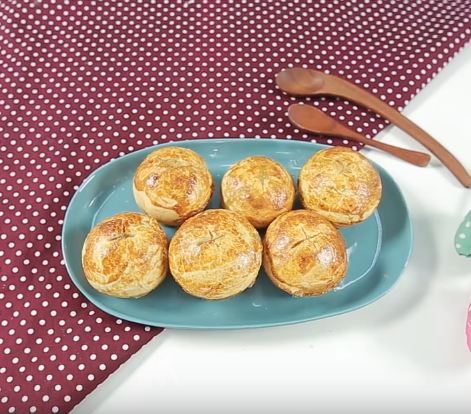 Thích mê bánh rán cà ri vàng ruộm, cay ngon khó cưỡng