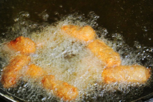 Thịt ba chỉ bọc cà chua nướng thơm lừng, ngon không cưỡng nổi