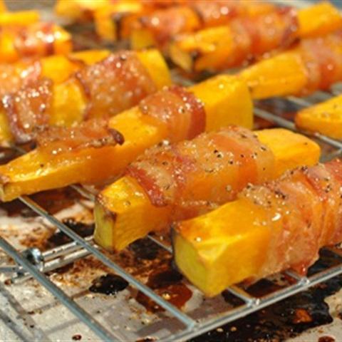 Cách làm thịt ba chỉ cuộn bí đỏ