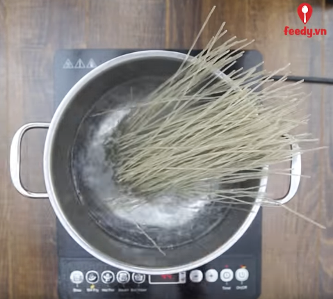 Thịt ba chỉ cuộn gà nướng mật ong thơm ngon ngây ngất