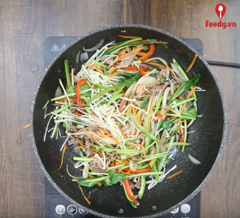 Thịt ba chỉ cuộn gà nướng mật ong thơm ngon ngây ngất