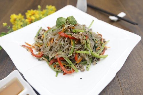 Thịt ba chỉ cuộn gà nướng mật ong thơm ngon ngây ngất