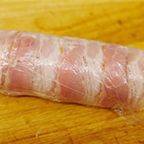 Cách làm thịt ba chỉ cuộn thịt gà