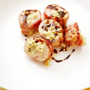 Cách làm thịt ba chỉ cuộn thịt gà