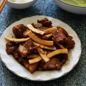 Cách làm thịt ba chỉ kho cùi dừa