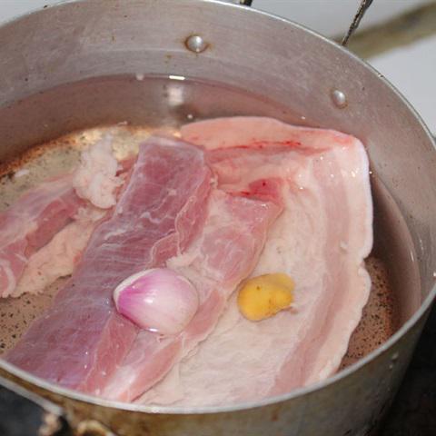 Cách làm thịt ba chỉ kho dưa cải