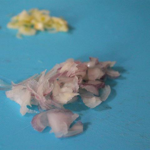 Cách làm thịt ba chỉ kho dưa cải