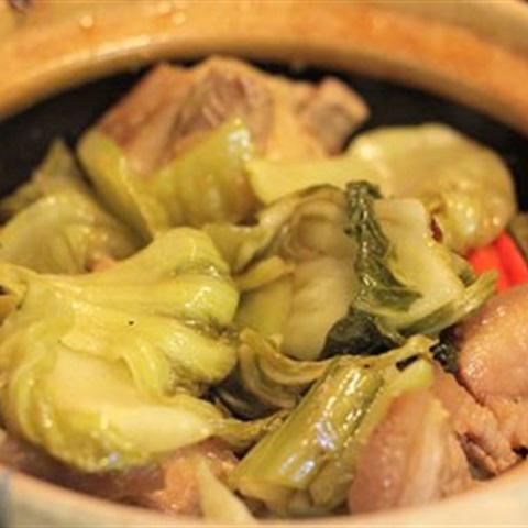 Cách làm thịt ba chỉ kho dưa cải chua