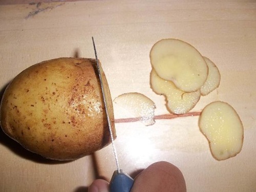 Thịt ba chỉ kho hạt dẻ thơm lừng cho ngày đầu thu se lạnh