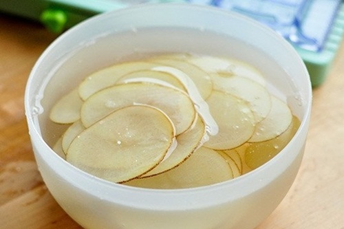 Thịt ba chỉ kho hạt dẻ thơm lừng cho ngày đầu thu se lạnh