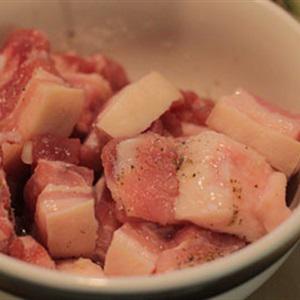 Cách làm thịt ba chỉ kho khoai tây