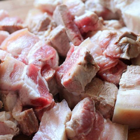 Cách làm thịt ba chỉ kho măng