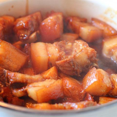 Cách làm thịt ba chỉ kho măng