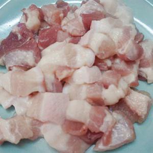 Cách làm thịt ba chỉ kho nấm