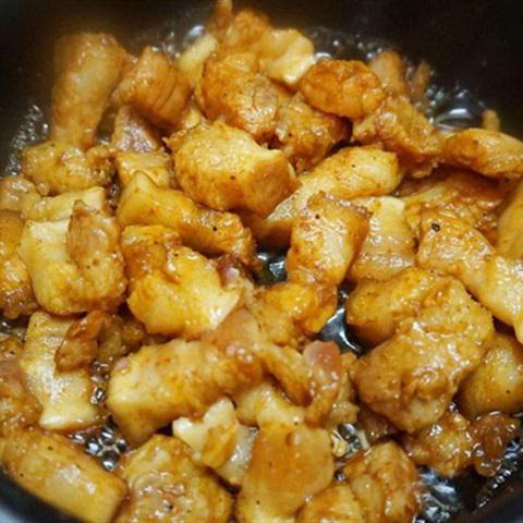 Cách làm thịt ba chỉ kho nấm