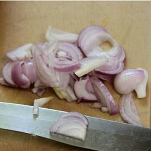 Cách làm thịt ba chỉ kho riềng