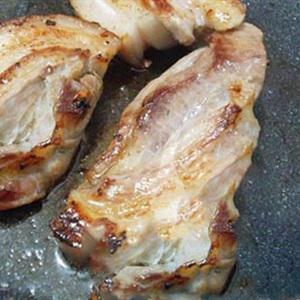 Cách làm thịt ba chỉ om khoai sọ